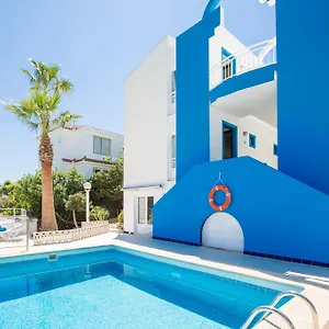 Estel Blanc - Adults Only Espagne